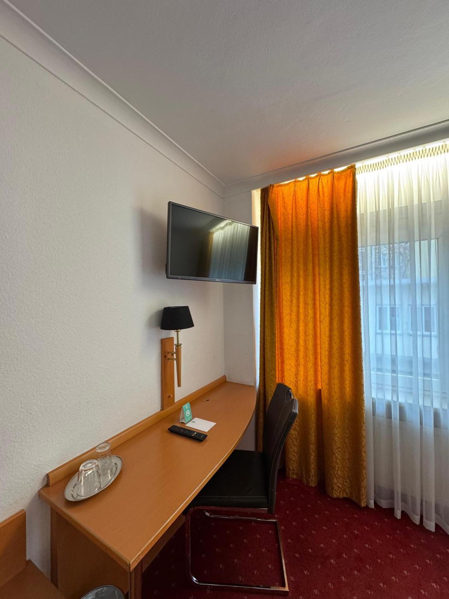 Centro Mondial City, Trademark Collection By Wyndham 3* München